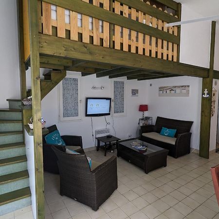 Spacious Nest With Terrace Near The Beach Saint-Hilaire-de-Talmont Exterior photo