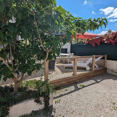 Spacious Nest With Terrace Near The Beach Saint-Hilaire-de-Talmont Exterior photo