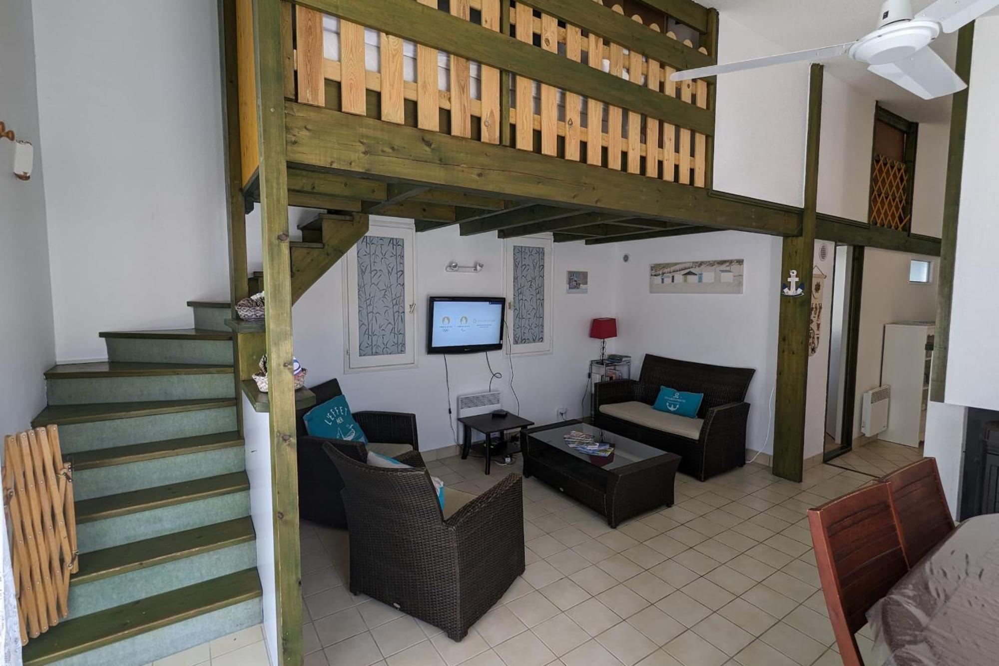 Spacious Nest With Terrace Near The Beach Saint-Hilaire-de-Talmont Exterior photo